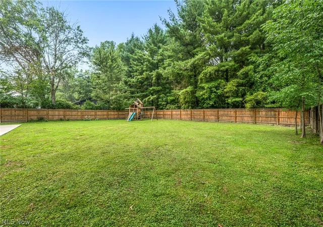 40th image of 14554 Plum Creek Dr, Columbia Station, OH 44028 | MLS# 5227693