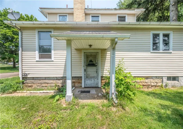 Homes for sale in Lisbon, OH | 929 N Market St, Lisbon, OH 44432 | MLS# 5228434
