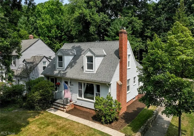 2nd image of 5295 Case Ave, Lyndhurst, OH 44124 | MLS# 5228261
