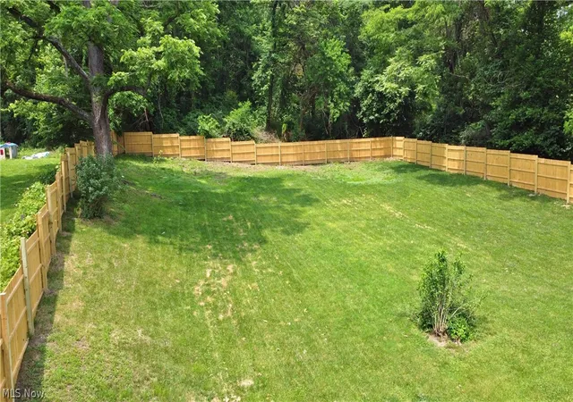 Photo 3 of Single family home for sale at 1521 Adamsville Rd, Zanesville, OH 43701 | MLS# 5228750 | Listing updated on 2026-07-18