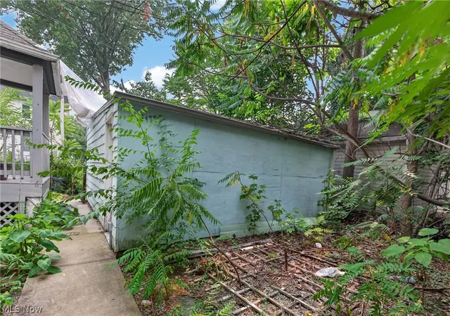 image of 1186 E 114th St, Cleveland, OH 44108 | MLS# 5228741