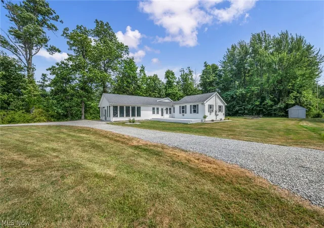 4th image of 6940 Lake Rd W, Ashtabula, OH 44004 | MLS# 5228269