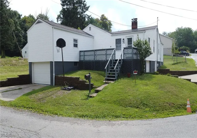 2nd image of 103 Jefferson St, Saint Clairsville, OH 43950 | MLS# 5228786