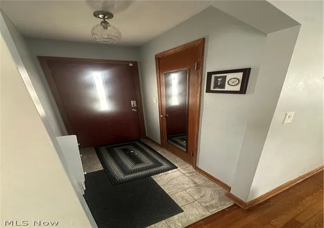 Photo 3 of Sale Pending at 5502 Renwood Dr, Cleveland, OH 44129 | MLS# 5228745 | Listing updated on 2026-07-24