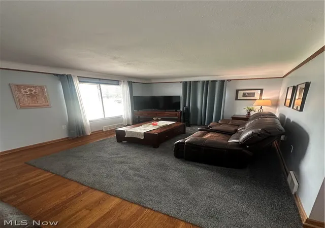 Photo 4 of Sale Pending at 5502 Renwood Dr, Cleveland, OH 44129 | MLS# 5228745 | Listing updated on 2026-07-24
