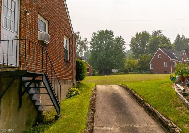 2nd image of 1496 Columbus Cir, Steubenville, OH 43952 | MLS# 5222817