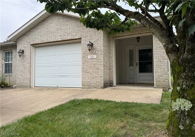 1st image of 101 Brambly Hedge Dr, Millersburg, OH 44654 | MLS# 5227901
