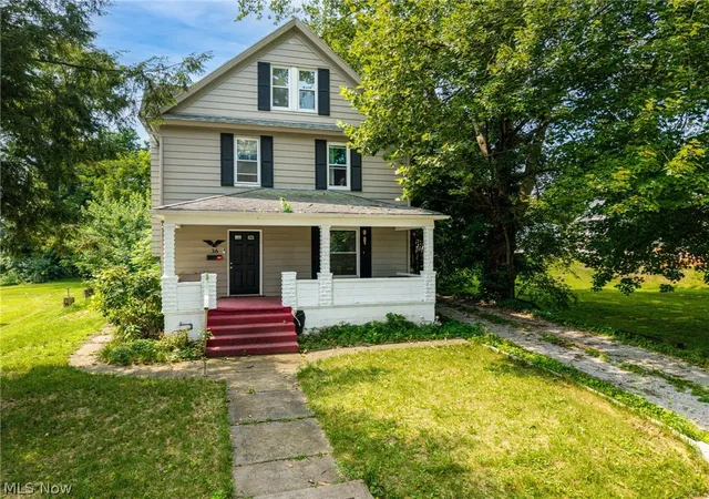 1st image of 36 W Hiram St, Barberton, OH 44203 | MLS# 5228156