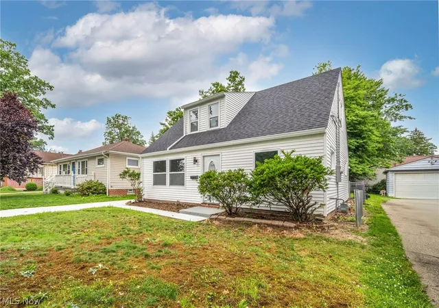 Photo 2 of Single family home for sale at 23928 Knickerbocker Rd, Bay Village, OH 44140 | MLS# 5228562 | Listing updated on 2026-08-24