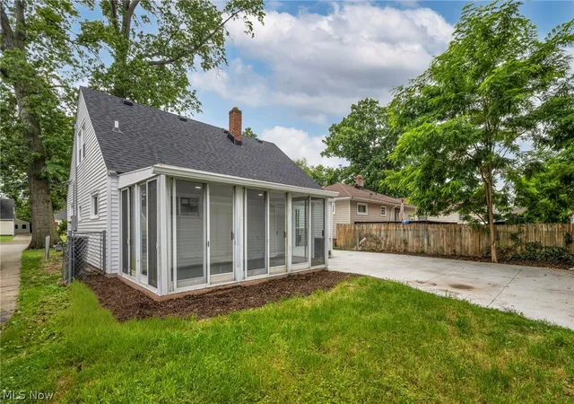 Photo 3 of Single family home for sale at 23928 Knickerbocker Rd, Bay Village, OH 44140 | MLS# 5228562 | Listing updated on 2026-08-24