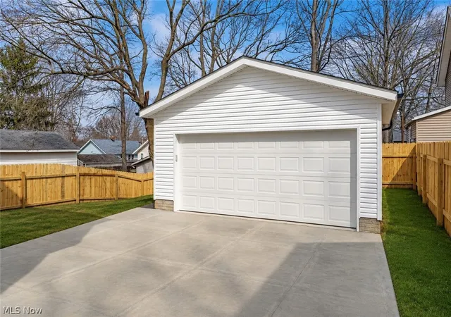 3rd image of 1331 Leonora Ave, Akron, OH 44305 | MLS# 5228816