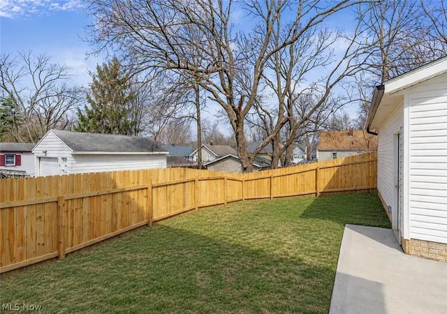 4th image of 1331 Leonora Ave, Akron, OH 44305 | MLS# 5228816