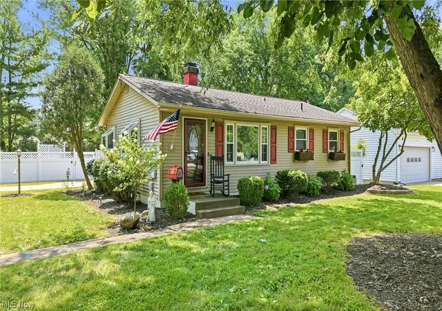 1st image of 1799 Lemont Dr, Youngstown, OH 44514 | MLS# 5228173
