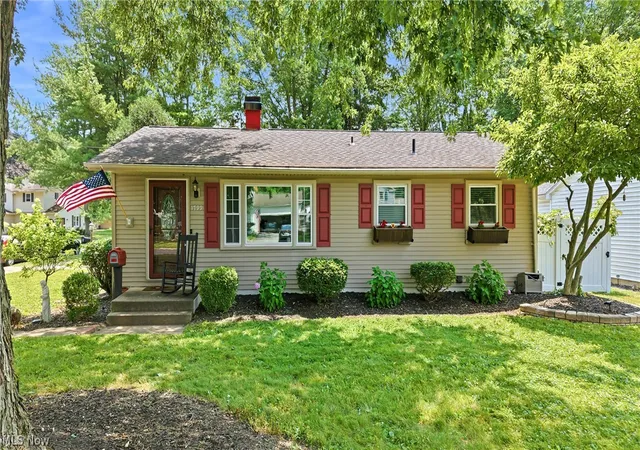 2nd image of 1799 Lemont Dr, Youngstown, OH 44514 | MLS# 5228173