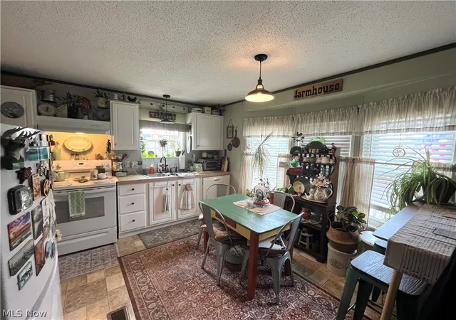 2nd image of 13 Cherokee Ln, Creston, OH 44217 | MLS# 5228777
