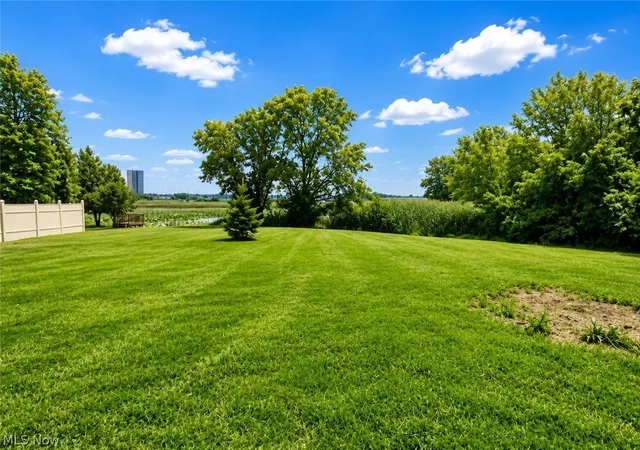 3rd image of 111 W Catawba Rd, Port Clinton, OH 43452 | MLS# 5228797
