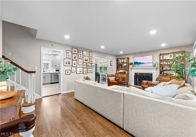 3rd image of 1361 Eriewood Dr, Rocky River, OH 44116 | MLS# 5228759