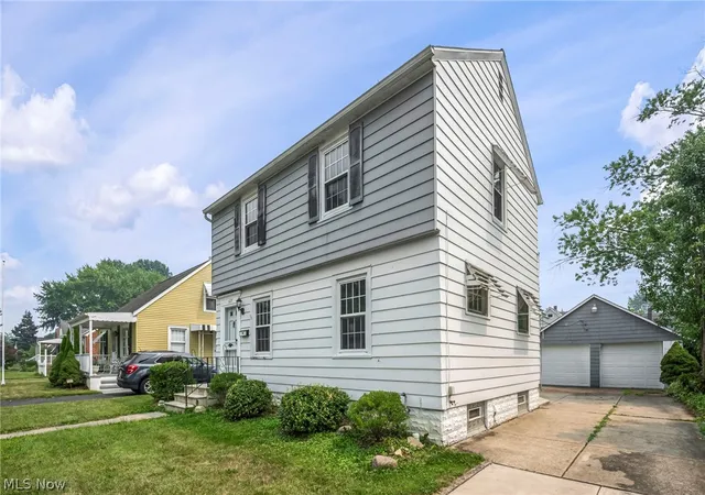 Homes for sale in Elyria, OH | 127 Lafayette St, Elyria, OH 44035 | MLS# 5228734