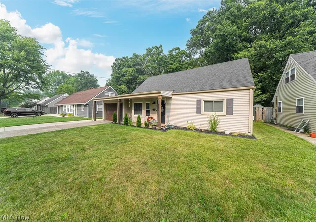 2nd image of 632 Irving Park Blvd, Sheffield Lake, OH 44054 | MLS# 5225303