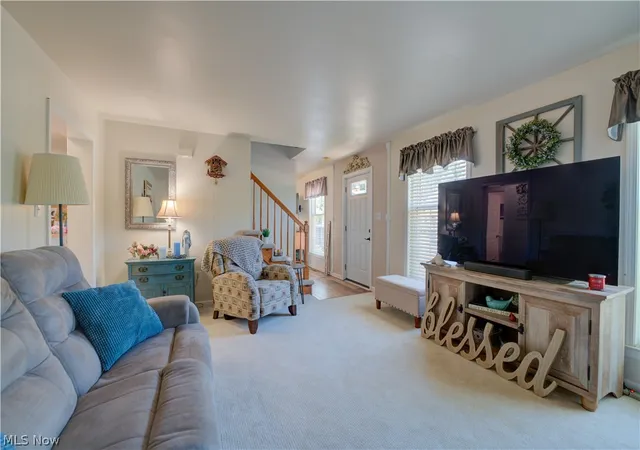 Photo 2 of Single family home for sale at 6008 Conneaut Light Dr, Vermilion, OH 44089 | MLS# 5228833 | Listing updated on 2026-08-28