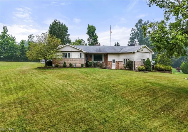 2nd image of 8060 Sigle Ln, Poland, OH 44514 | MLS# 5221866