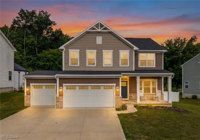 Photo 2 of Single family home for sale at 3945 Old Hickory Ave Nw, Canton, OH 44718 | MLS# 5228405 | Listing updated on 2026-09-16