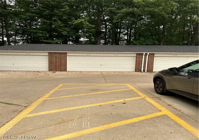 2nd image of 1200 Tollis Pkwy, Broadview Heights, OH 44147