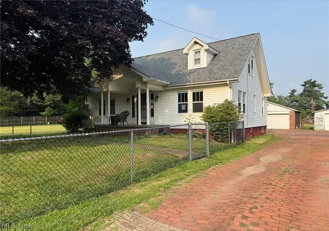 Photo 1 of Single family home for sale at 3843 Dueber Ave Sw, Canton, OH 44706 | MLS# 5228919 | Listing updated on 2026-07-19