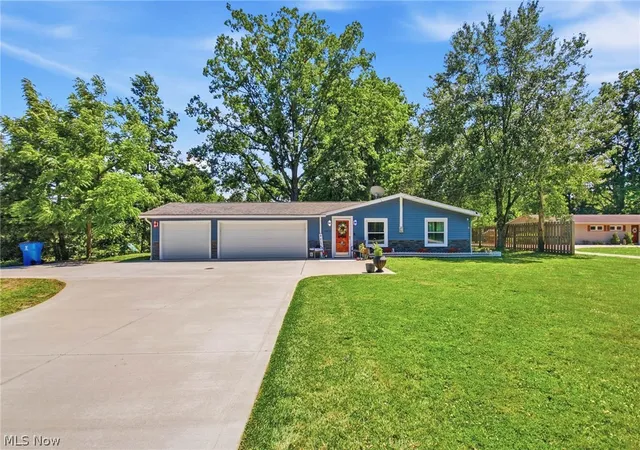 1st image of 8870 N Spring Valley Park Dr, Chagrin Falls, OH 44023 | MLS# 5228929
