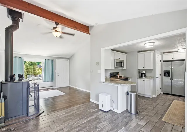 3rd image of 8870 N Spring Valley Park Dr, Chagrin Falls, OH 44023 | MLS# 5228929