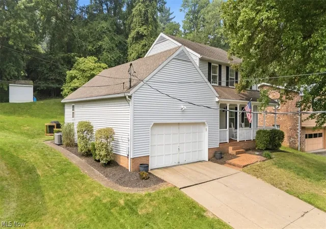 2nd image of 1004 51st St, Vienna, WV 26105 | MLS# 5228926