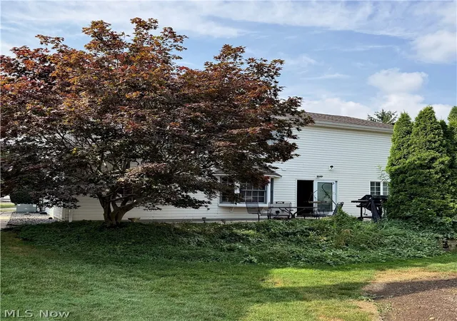 3rd image of 17806 Brandywine Dr, Strongsville, OH 44136 | MLS# 5228951