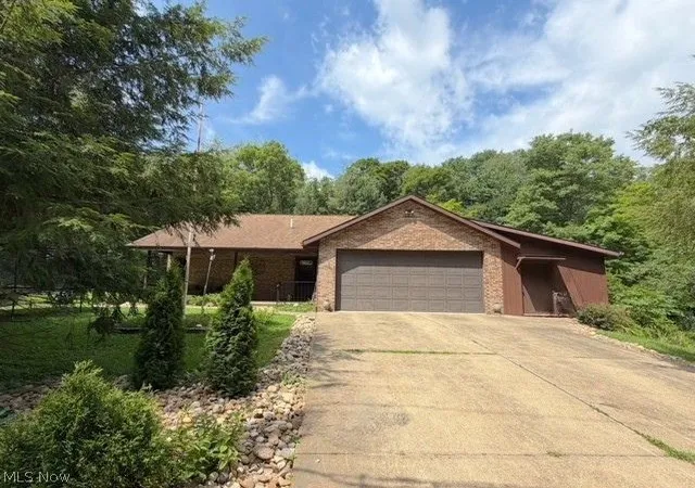 1st image of 10570 Welton Rd Ne, Bolivar, OH 44612 | MLS# 5228564