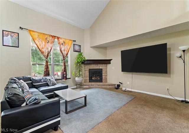 Photo 3 of Single family home for sale at 2693 Superior Dr, Green, OH 44685 | MLS# 5228975 | Listing updated on 2026-08-26