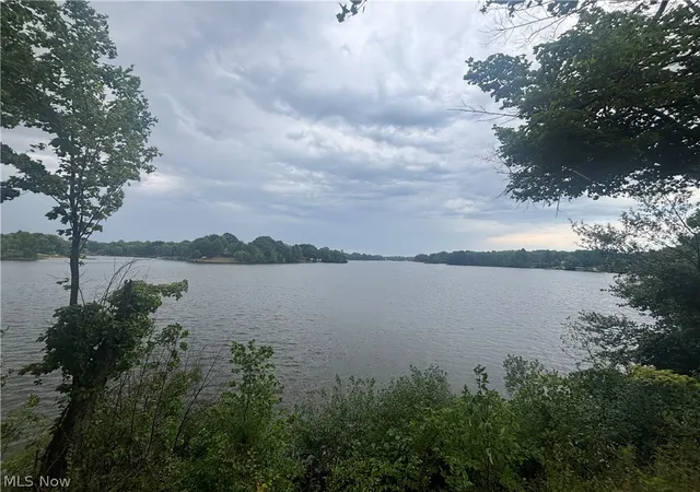 29th image of 189 Ashtabula Pt, Roaming Shores, OH 44084 | MLS# 5229017