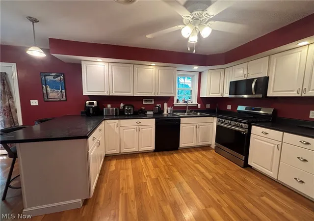 2nd image of 189 Ashtabula Pt, Roaming Shores, OH 44084 | MLS# 5229017