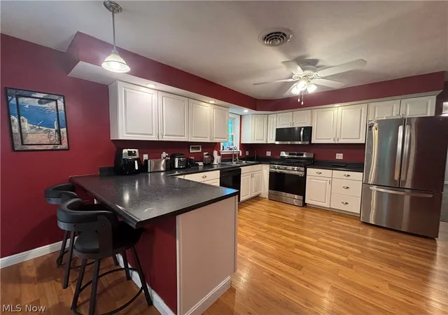 4th image of 189 Ashtabula Pt, Roaming Shores, OH 44084 | MLS# 5229017