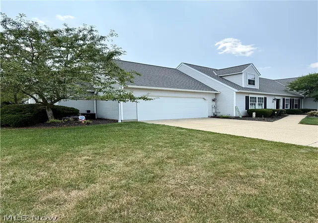 3rd image of 24619 Meadow Ln, Olmsted Falls, OH 44138 | MLS# 5228867