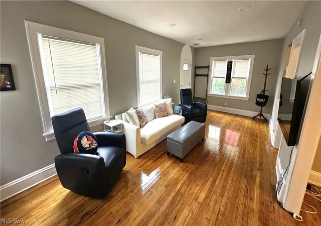 3rd image of 3576 Avalon Rd, Cleveland, OH 44120 | MLS# 5223112