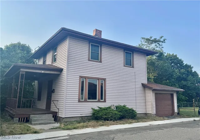 2nd image of 814 Grandview Ave, Coshocton, OH 43812 | MLS# 5228980