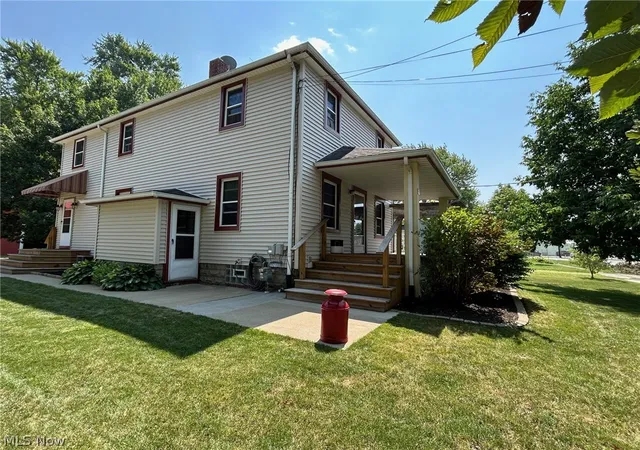 Homes for sale in La Grange, OH | 110 Railroad St, La Grange, OH 44050 | MLS# 5227380