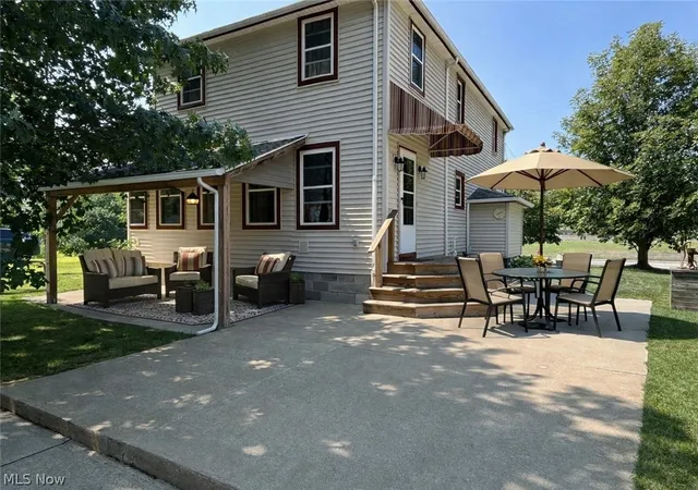 Homes for sale in La Grange, OH | 110 Railroad St, La Grange, OH 44050 | MLS# 5227380
