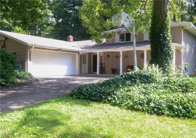 Photo 1 of Sale Pending at 27561 Linwood Cir, North Olmsted, OH 44070 | MLS# 5229073 | Listing updated on 2026-09-28