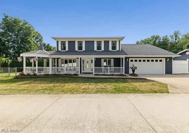 Photo 4 of Sale Pending at 2151 Beach Dr, Akron, OH 44312 | MLS# 5226076 | Listing updated on 2026-08-26
