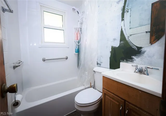 Photo 3 of Sale Pending at 11820 Guardian Blvd, Cleveland, OH 44135 | MLS# 5229171 | Listing updated on 2026-08-24