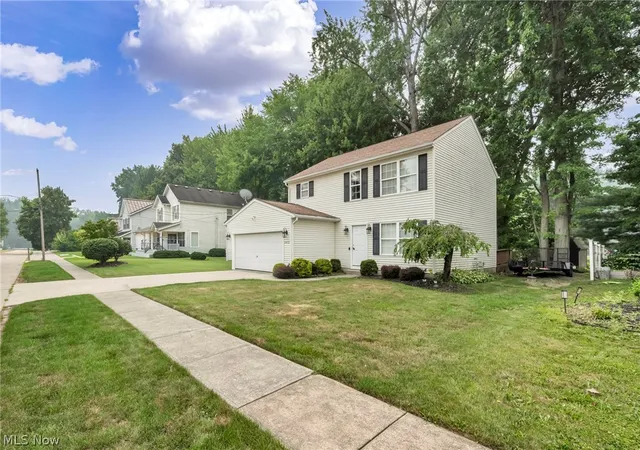Homes for sale in North Ridgeville, OH | 6472 Monroe Ln, North Ridgeville, OH 44039 | MLS# 5227941