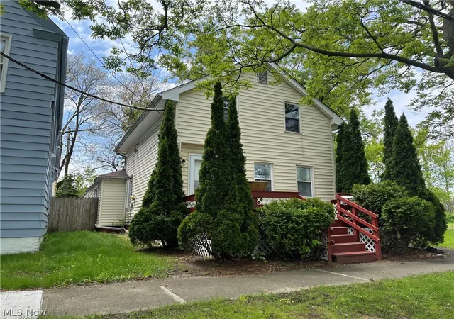 Photo 2 of Single family home for sale at 6617 Wakefield Ave, Cleveland, OH 44102 | MLS# 5229243 | Listing updated on 2026-07-20