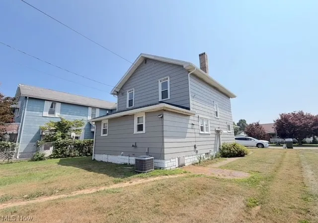 Photo 2 of Single family home for sale at 450 Barnett Ave, Newcomerstown, OH 43832 | MLS# 5229000 | Listing updated on 2026-09-21