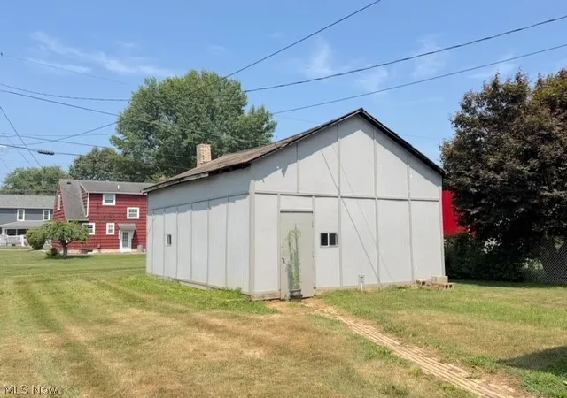 Photo 3 of Single family home for sale at 450 Barnett Ave, Newcomerstown, OH 43832 | MLS# 5229000 | Listing updated on 2026-09-21