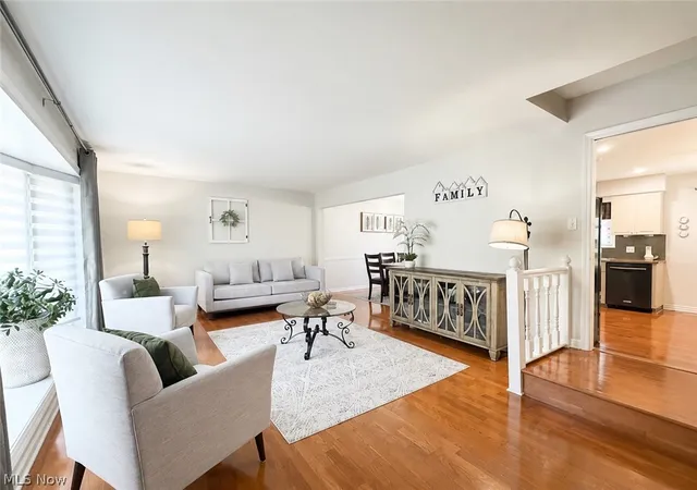 Photo 3 of Single family home for sale at 8124 Forest Ct N, North Royalton, OH 44133 | MLS# 5228933 | Listing updated on 2026-10-03